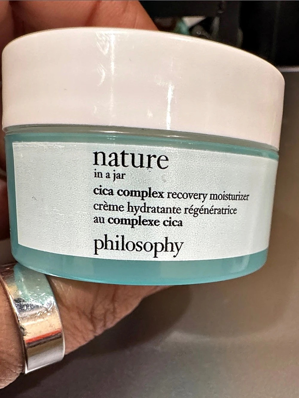 philosophy nature in a jar cica complex recovery moisturizer 15 mL